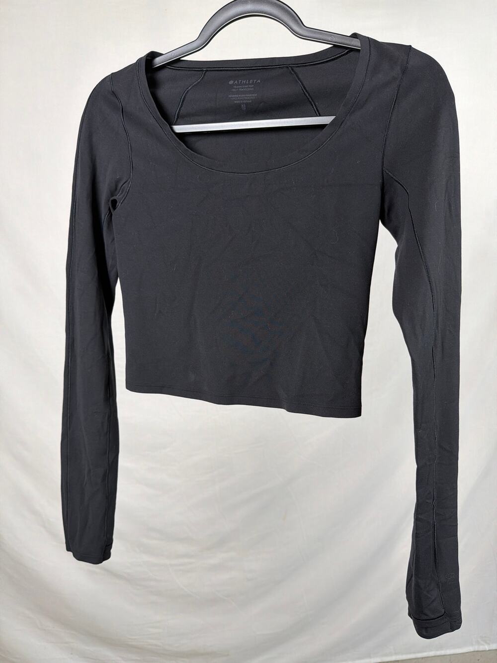 Athleta Black Transcend Crop Top Long Sleeve Activewear Workout Shirt Size XS